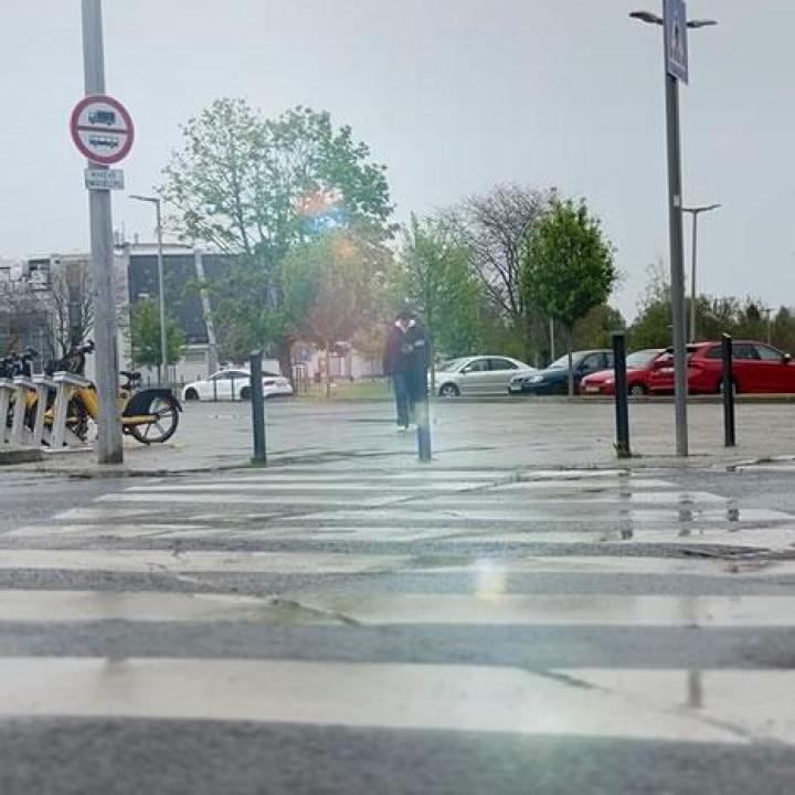 MC KRESZ: Hé kisember, itt nincs két életed - videóval