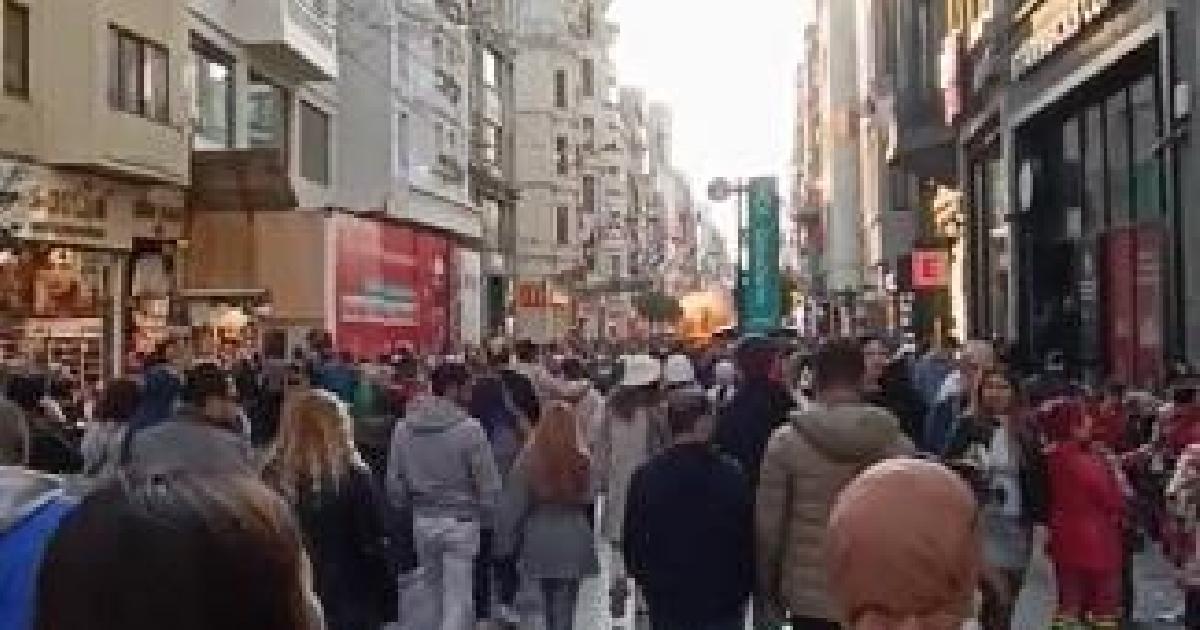 Robbantás történt Isztambulban, sok a halott és a sebesült