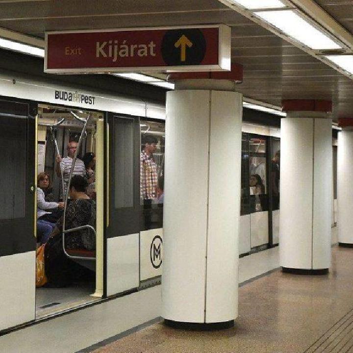 Leállították a metrókat Budapesten, súlyos baleset történt