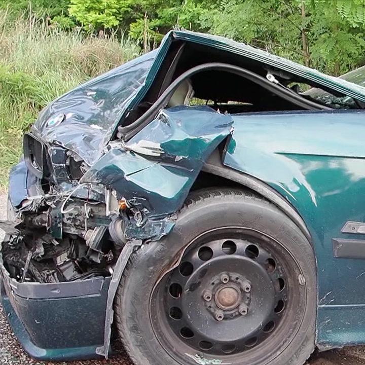 Érettségiről hazafelé okozott balesetet egy fiatal Kunfehértónál