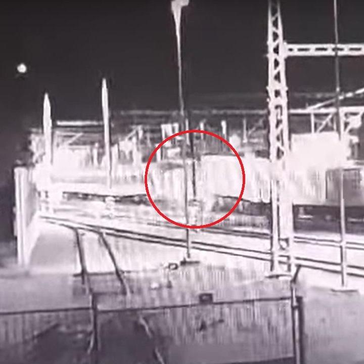 Videó került elő a halálos vonatbalesetről, hatalmasat hibázott az egyik mozdonyvezető