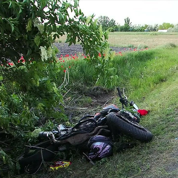 Súlyos motorbaleset történt Jászszentlászlónál