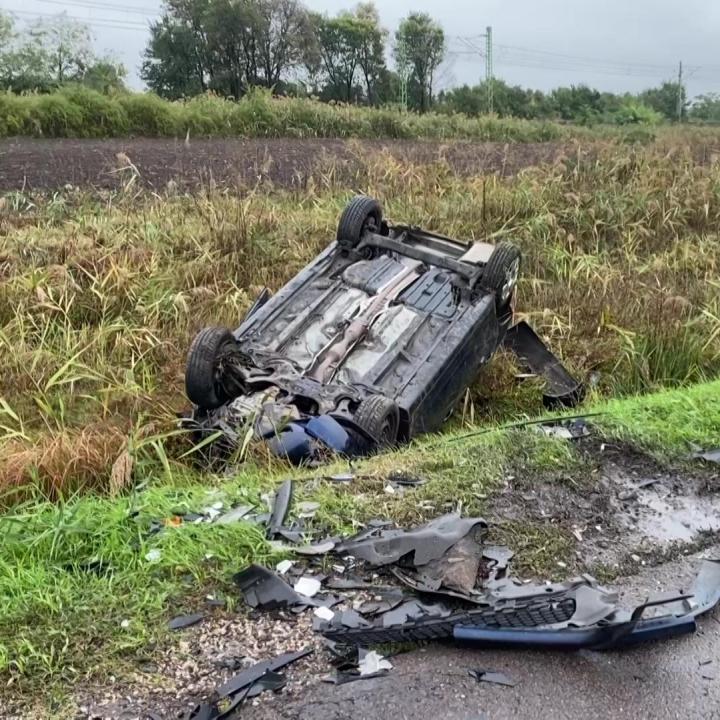 Meghalt egy 19 éves lány Cegléd közelében, nagyot hibázott - Fotók