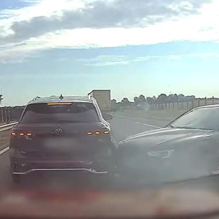 Ámokfutó audis okozott tömegbalesetet az M1-esen - videóval